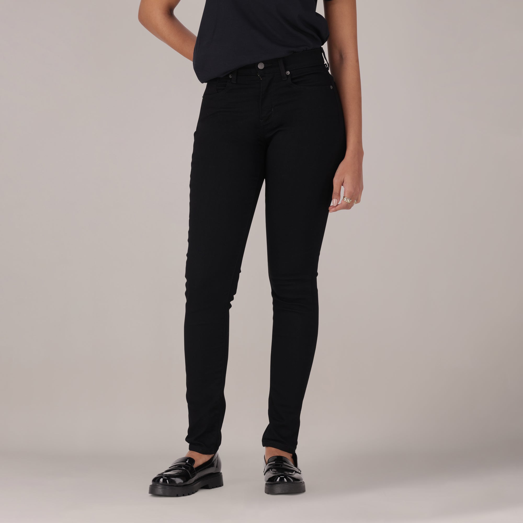 LEVI'S® WOMEN'S CURVY HIGH-RISE SUPER SKINNY - BLACK