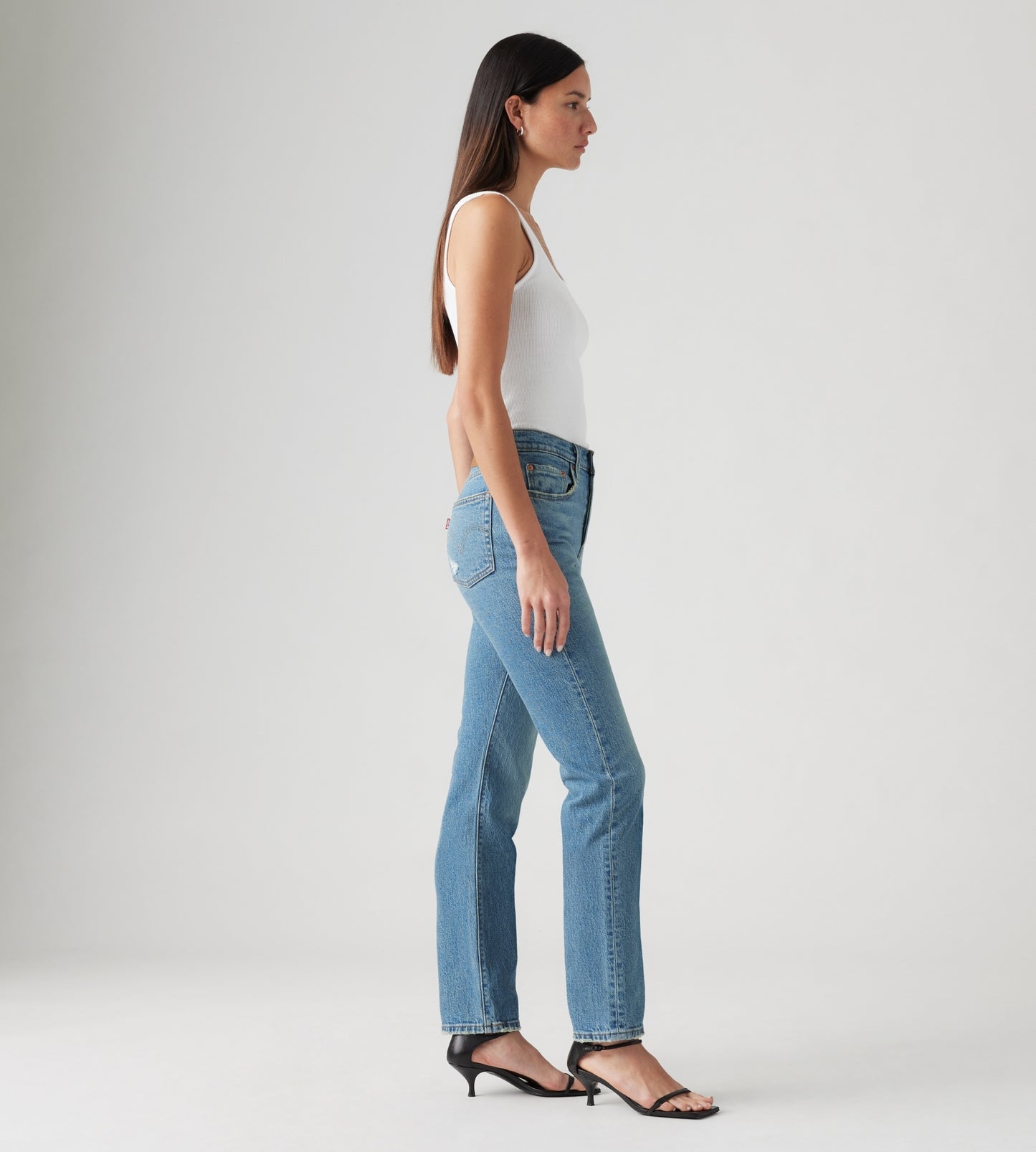 LEVI'S® WOMEN'S 501® ORIGINAL CROPPED JEANS - MED INDIGO - WORN IN
