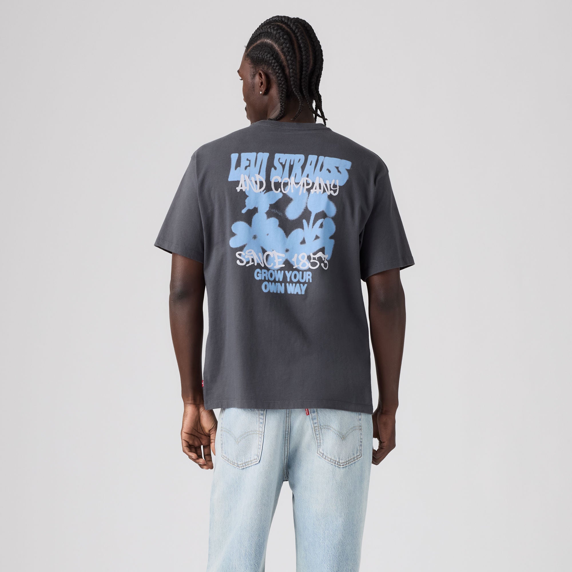 LEVI'S® MEN'S GRAPHIC VINTAGE FIT T-SHIRT - MULTI-COLOR