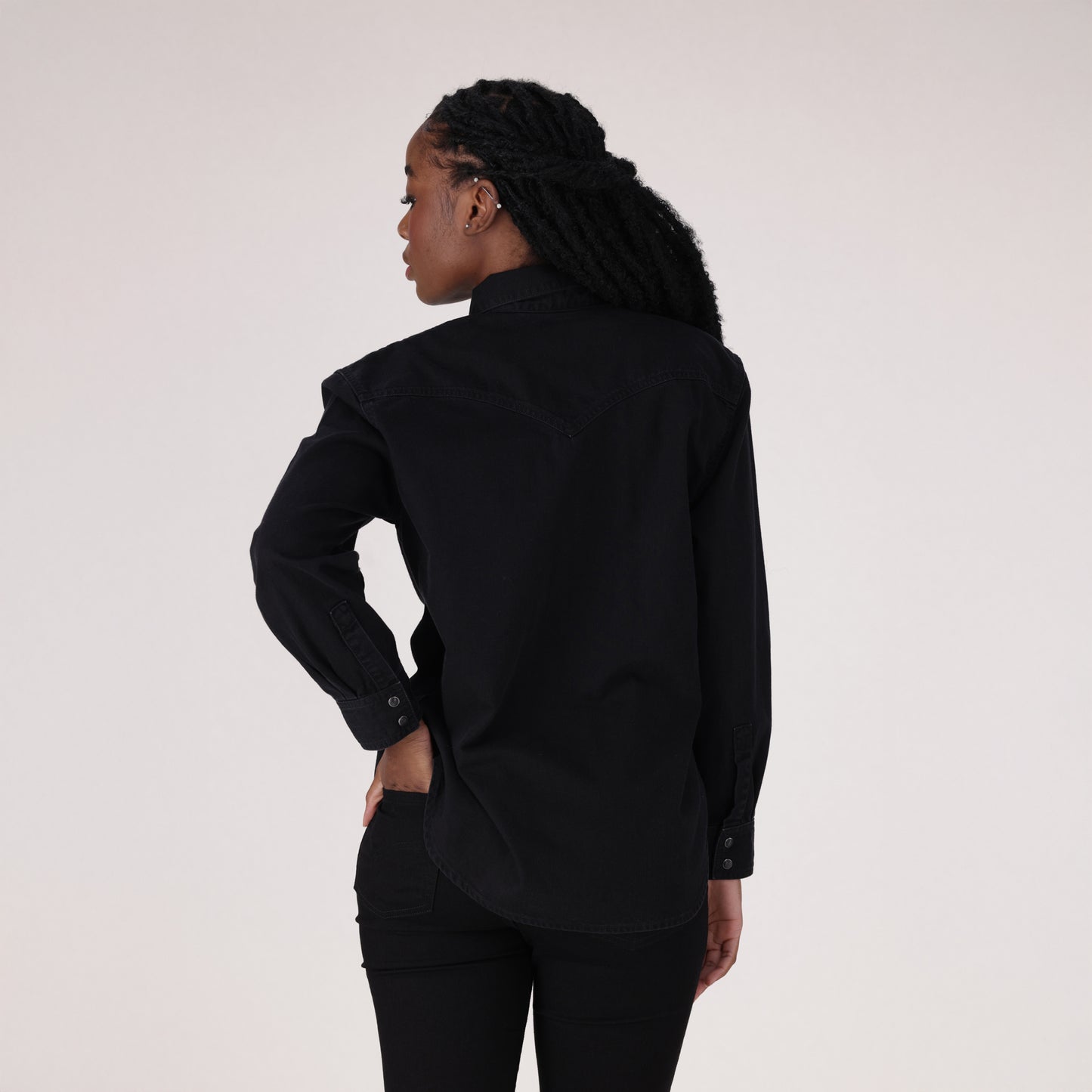 LEVI'S® WOMEN'S TEODORA WESTERN SHIRT - BLACK