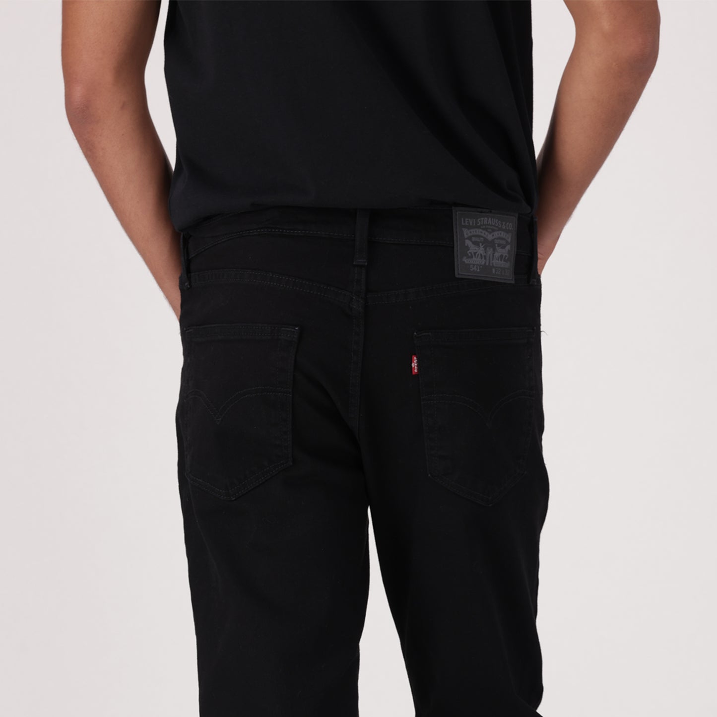 LEVI'S® MEN'S 541™ ATHLETIC TAPER JEANS - BLACK