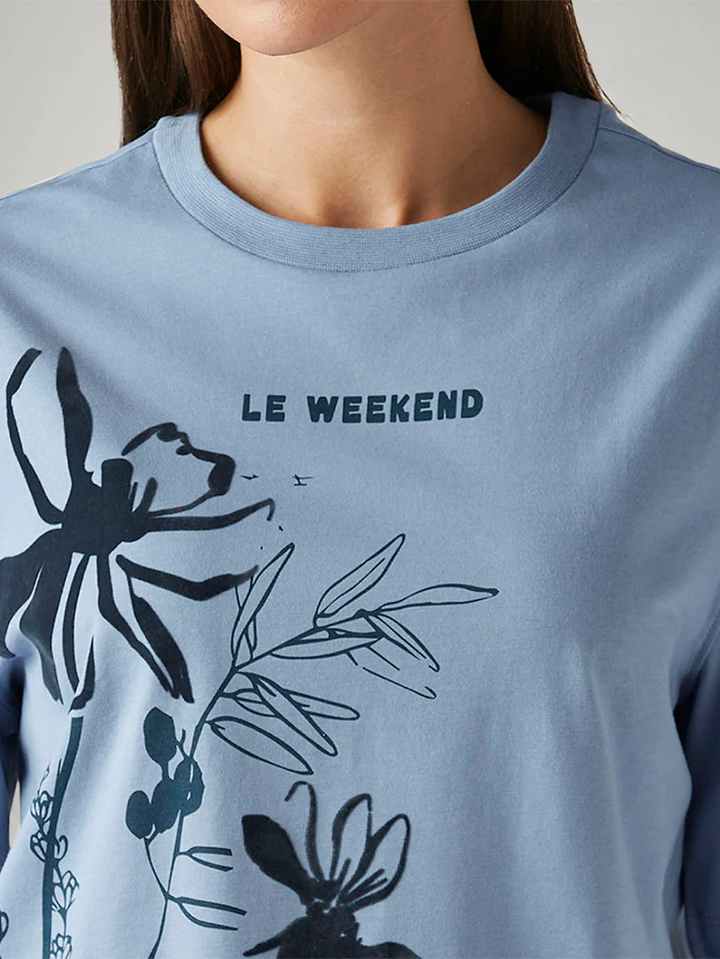 LEVI'S® WOMEN'S FLORAL RELAXED FIT T-SHIRT - BLUE