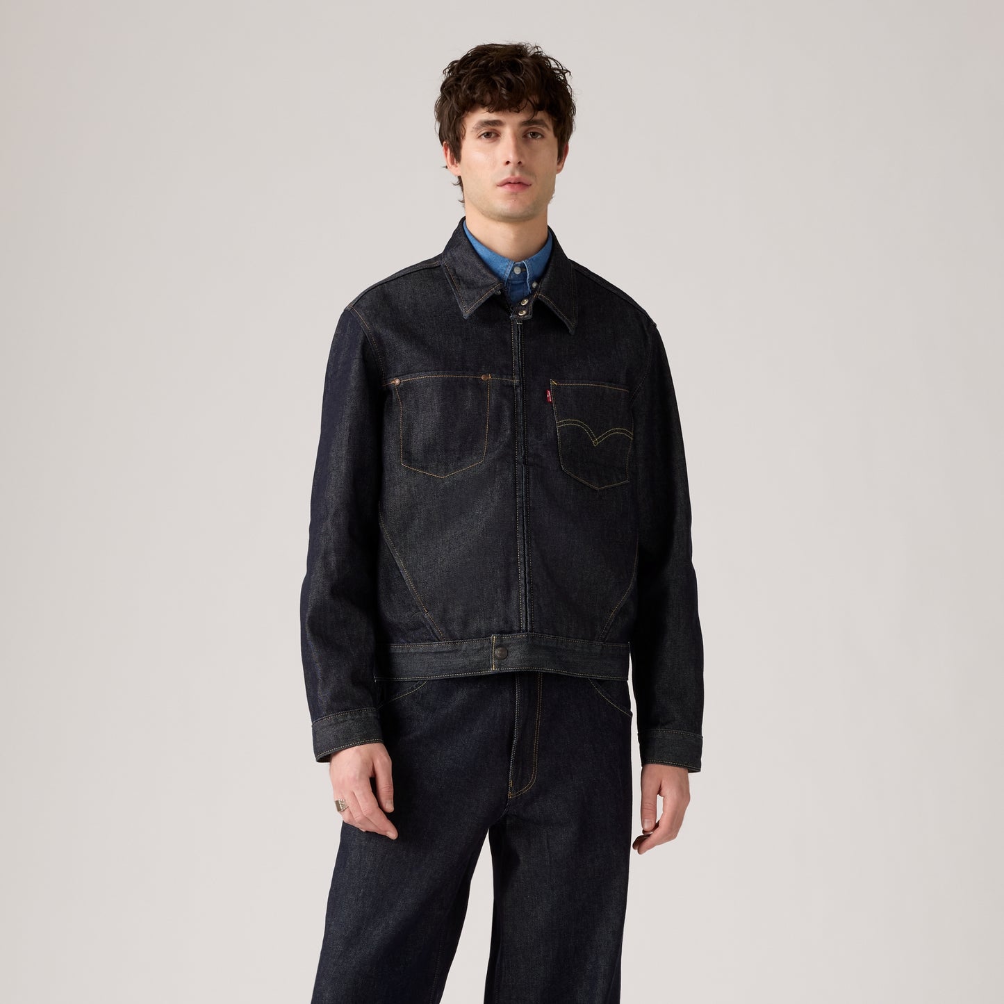 LEVI'S® MEN'S TWIST TRUCKER JACKET - BLUE