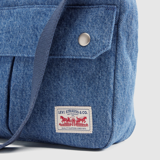 LEVI'S® MEN'S JUDAH SLING BAG - BLUE