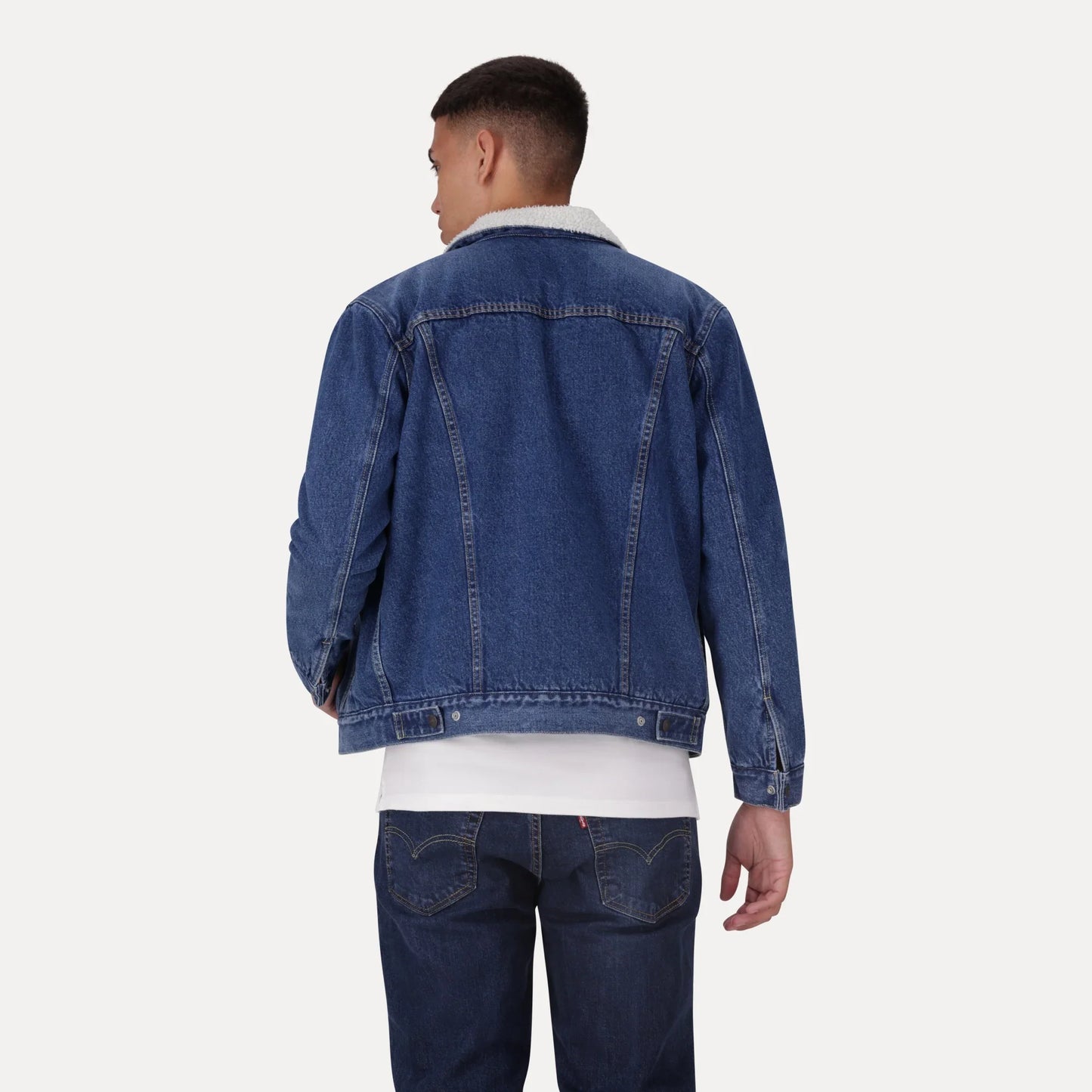 LEVI'S® MEN'S TYPE III SHERPA TRUCKER JACKET - MED INDIGO - WORN IN