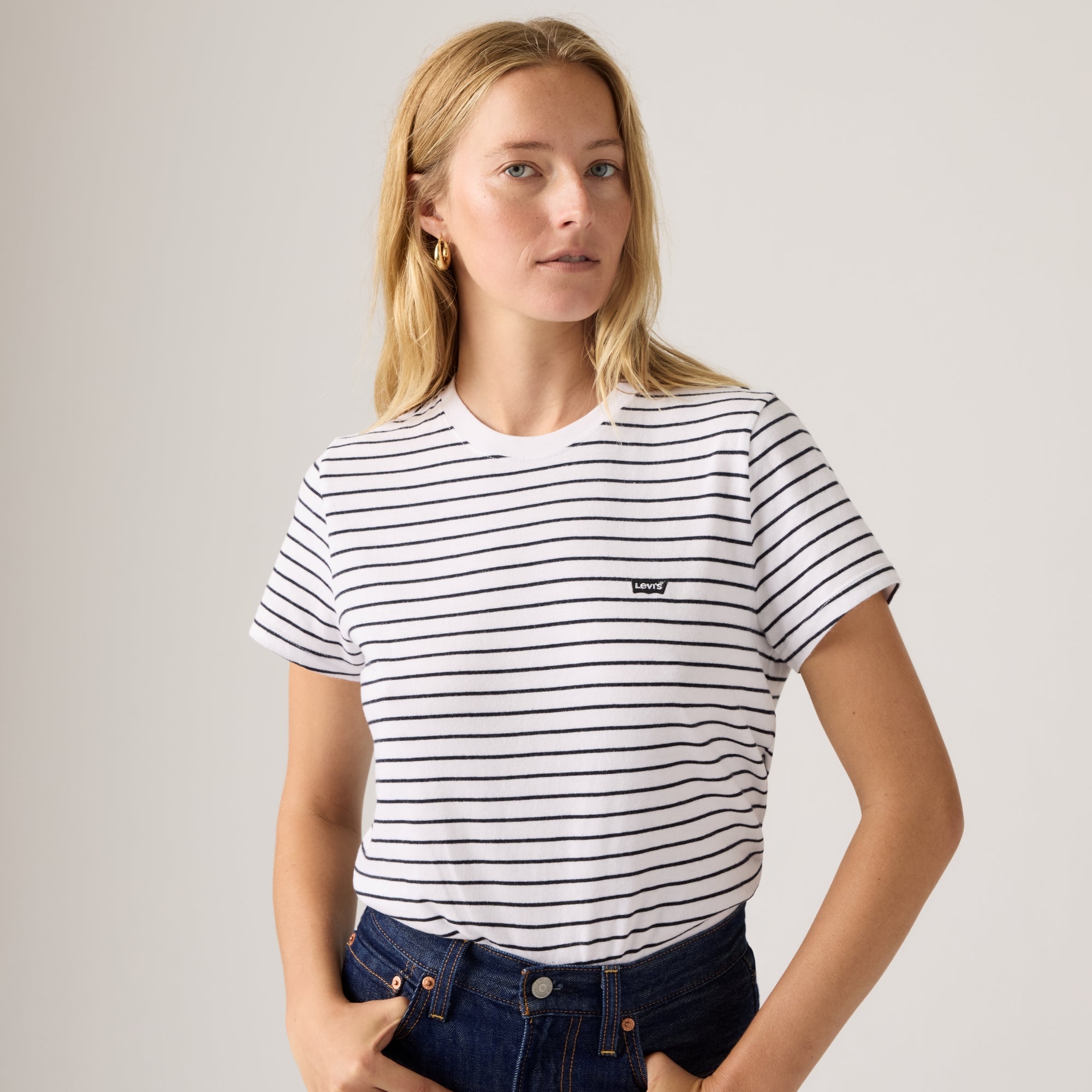 LEVI'S® WOMEN'S FAVORITE COTTON TEE - MULTI COLOUR
