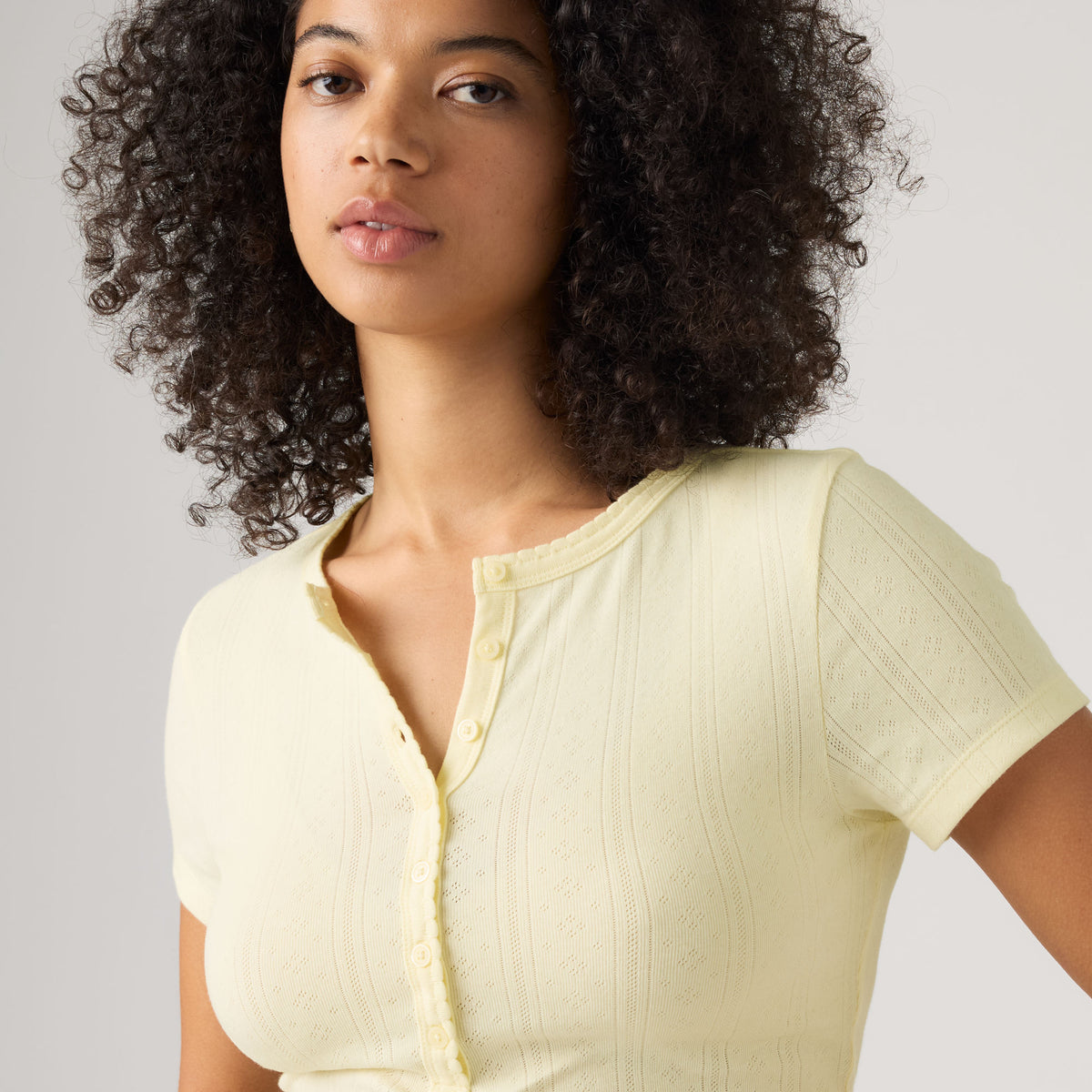 LEVI'S® WOMEN'S DRY GOODS POINTELLE SHORT-SLEEVE HENLEY - NEUTRAL