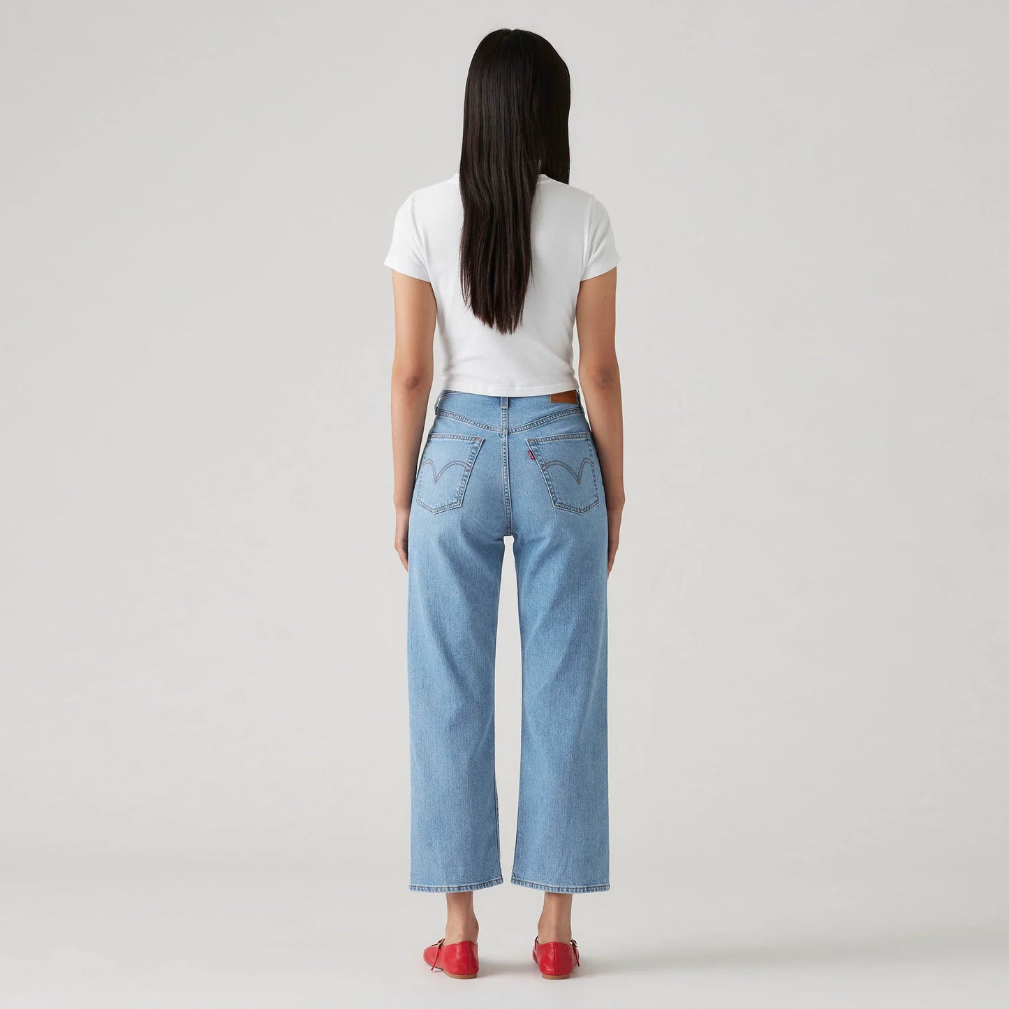 LEVI'S® WOMEN'S RIBCAGE STRAIGHT ANKLE JEANS - MED INDIGO - WORN IN