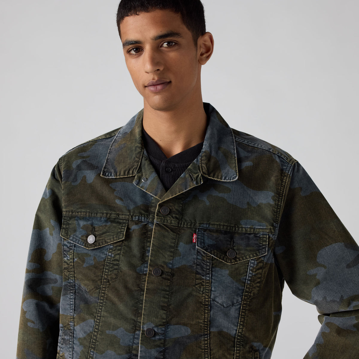 LEVI'S® MEN'S RELAXED TRUCKER JACKET - MULTI-COLOR