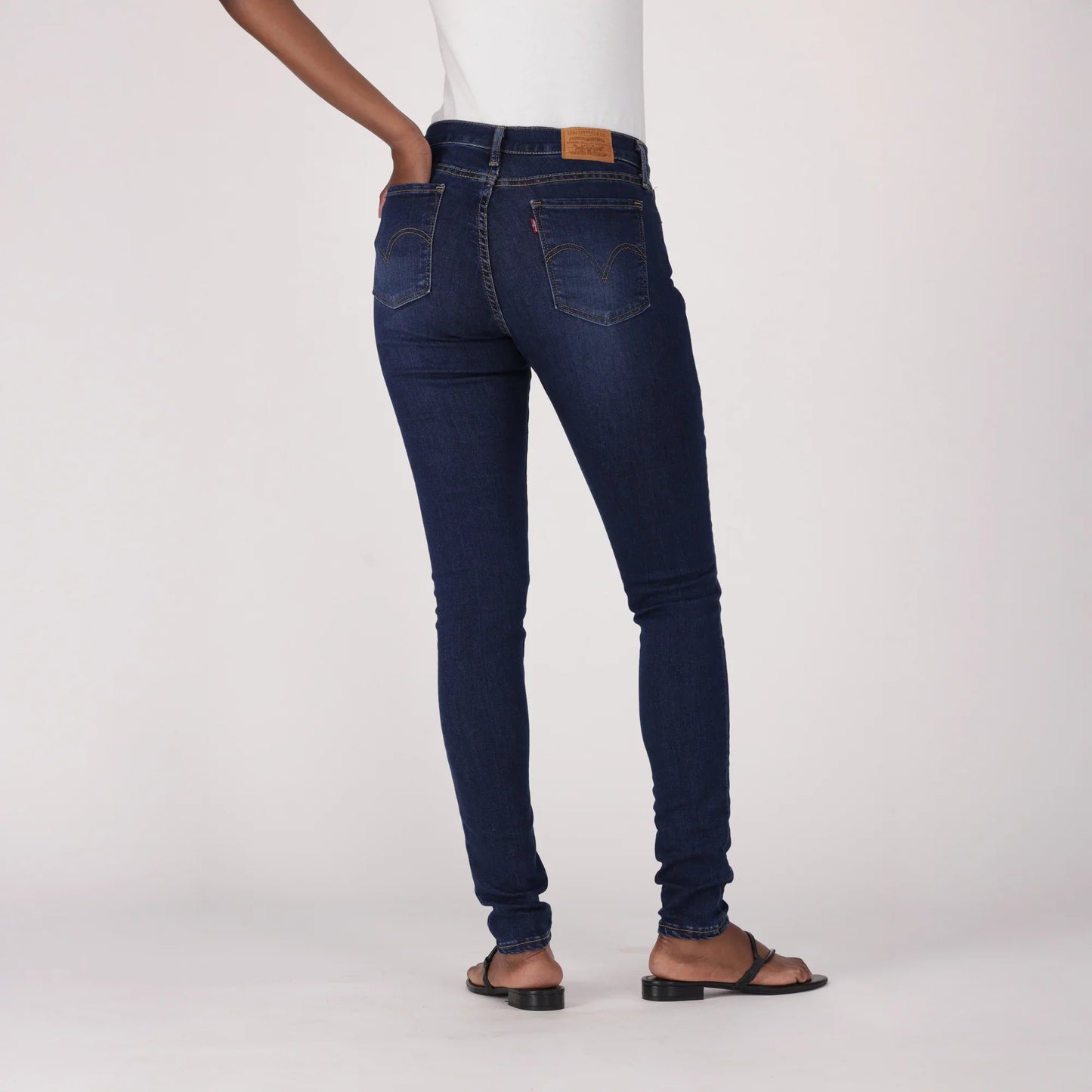 LEVI'S® WOMEN'S CURVY SKINNY - DARK INDIGO - WORN IN