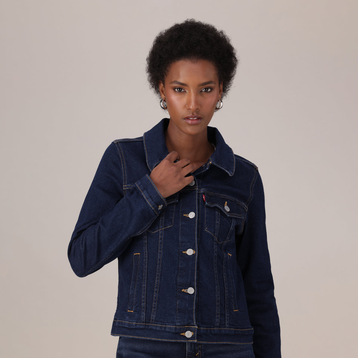 LEVI’S® WOMEN'S ORIGINAL TRUCKER JACKET - DARK INDIGO - FLAT FINISH