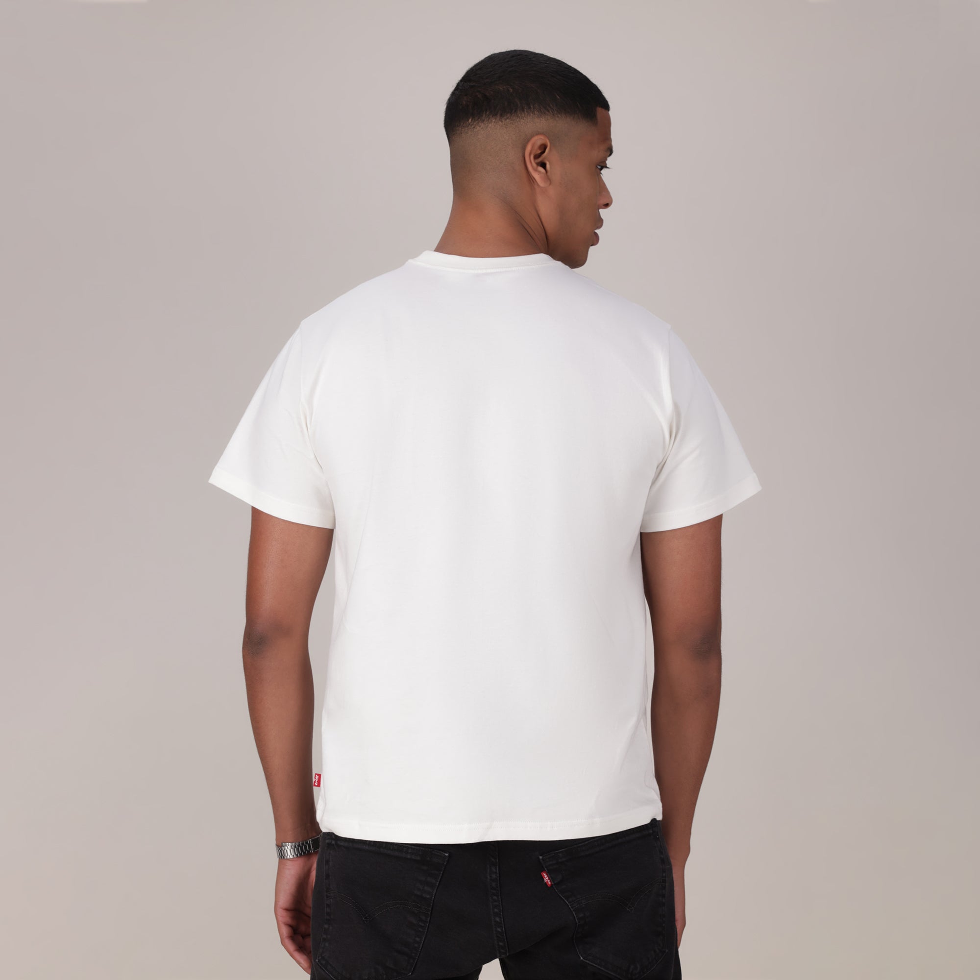 LEVI'S® MEN'S RELAXED FIT SHORT-SLEEVE GRAPHIC T-SHIRT - WHITE