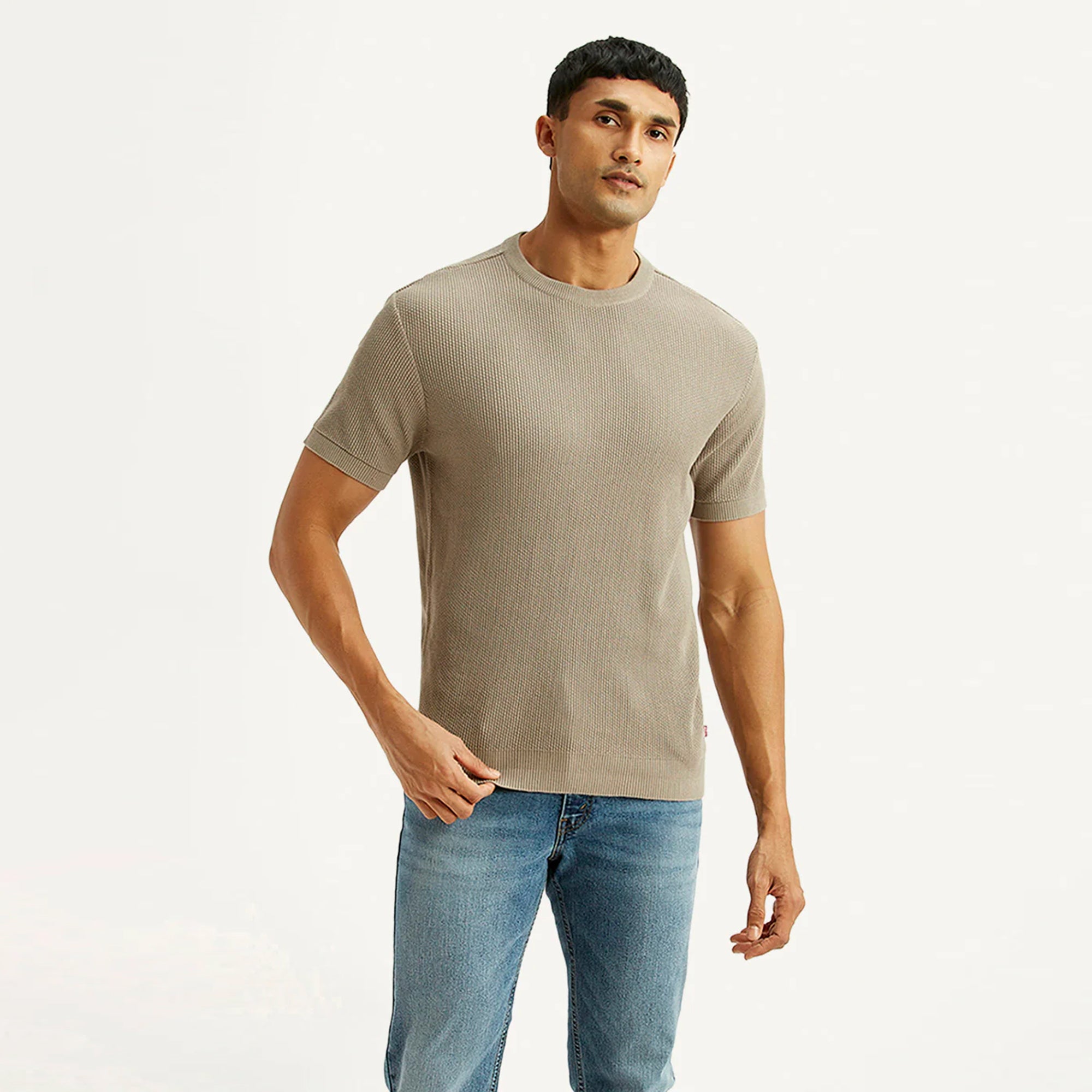 LEVI'S® MEN'S SLIM FIT T-SHIRT - NEUTRAL