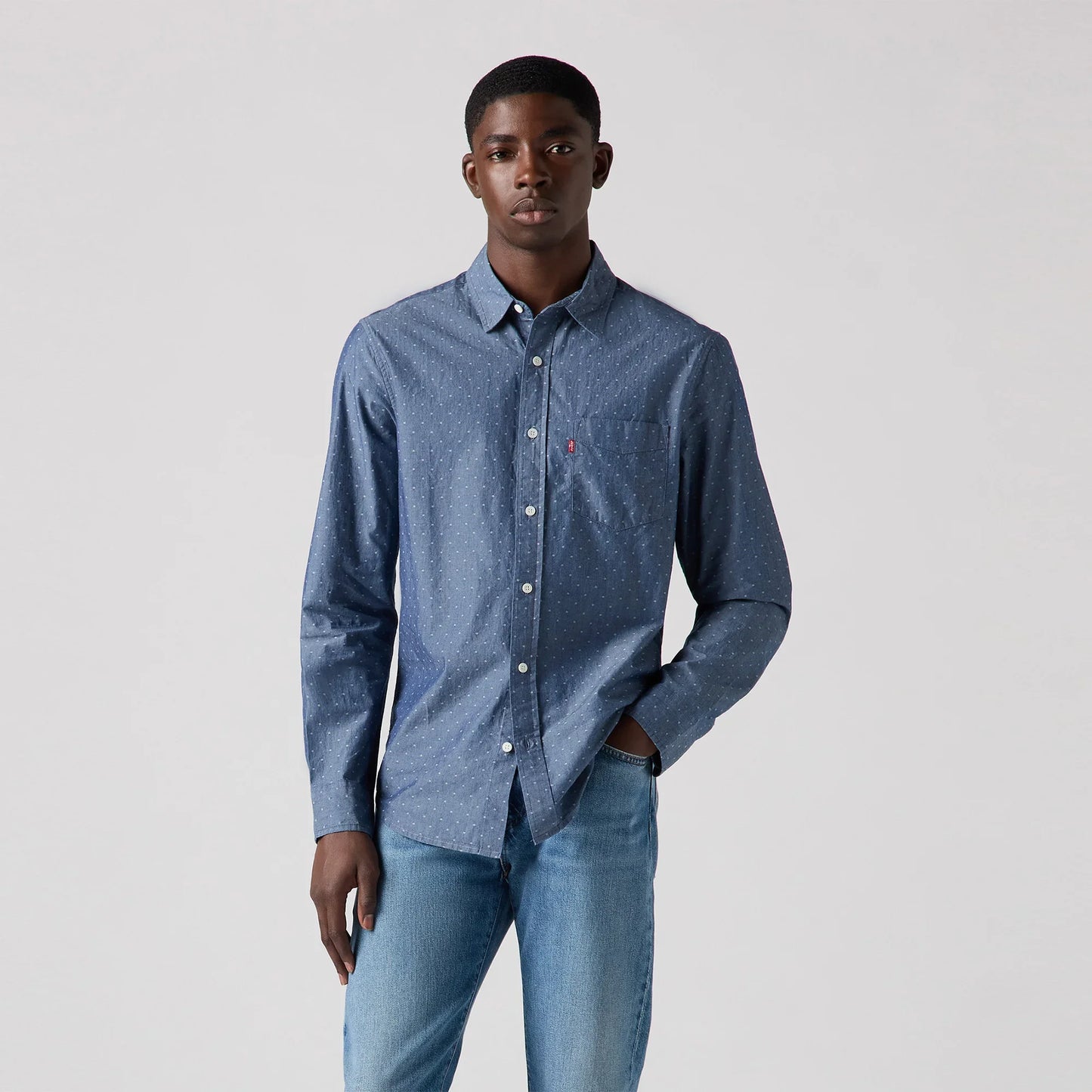 LEVI'S® MEN'S CLASSIC POCKET STANDARD FIT SHIRT - DARK INDIGO - FLAT FINISH