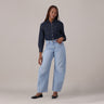 LEVI'S® WOMEN'S CINCH BARREL JEANS - MED INDIGO - WORN IN