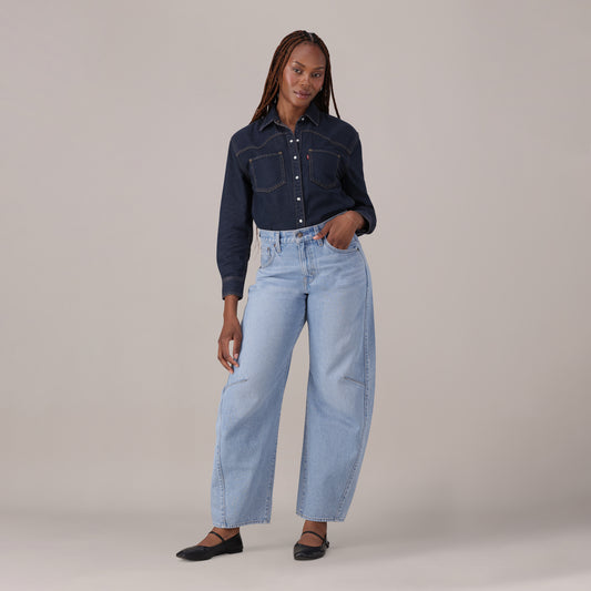 LEVI'S® WOMEN'S CINCH BARREL JEANS - MED INDIGO - WORN IN