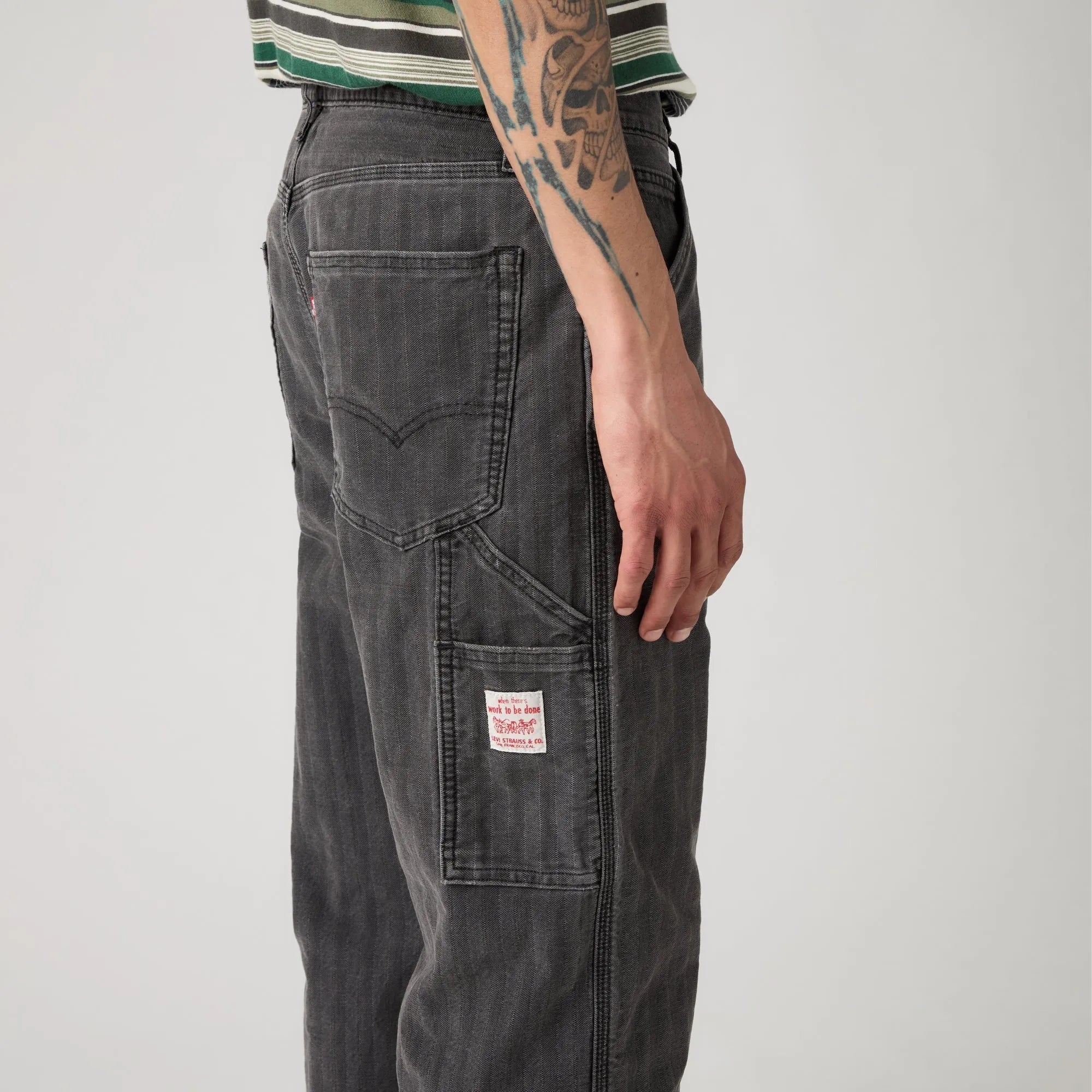 Levi's Ledy’s 看板 LEVI'S® MEN'S 568™ LOOSE STRAIGHT CARPENTER - BLACK