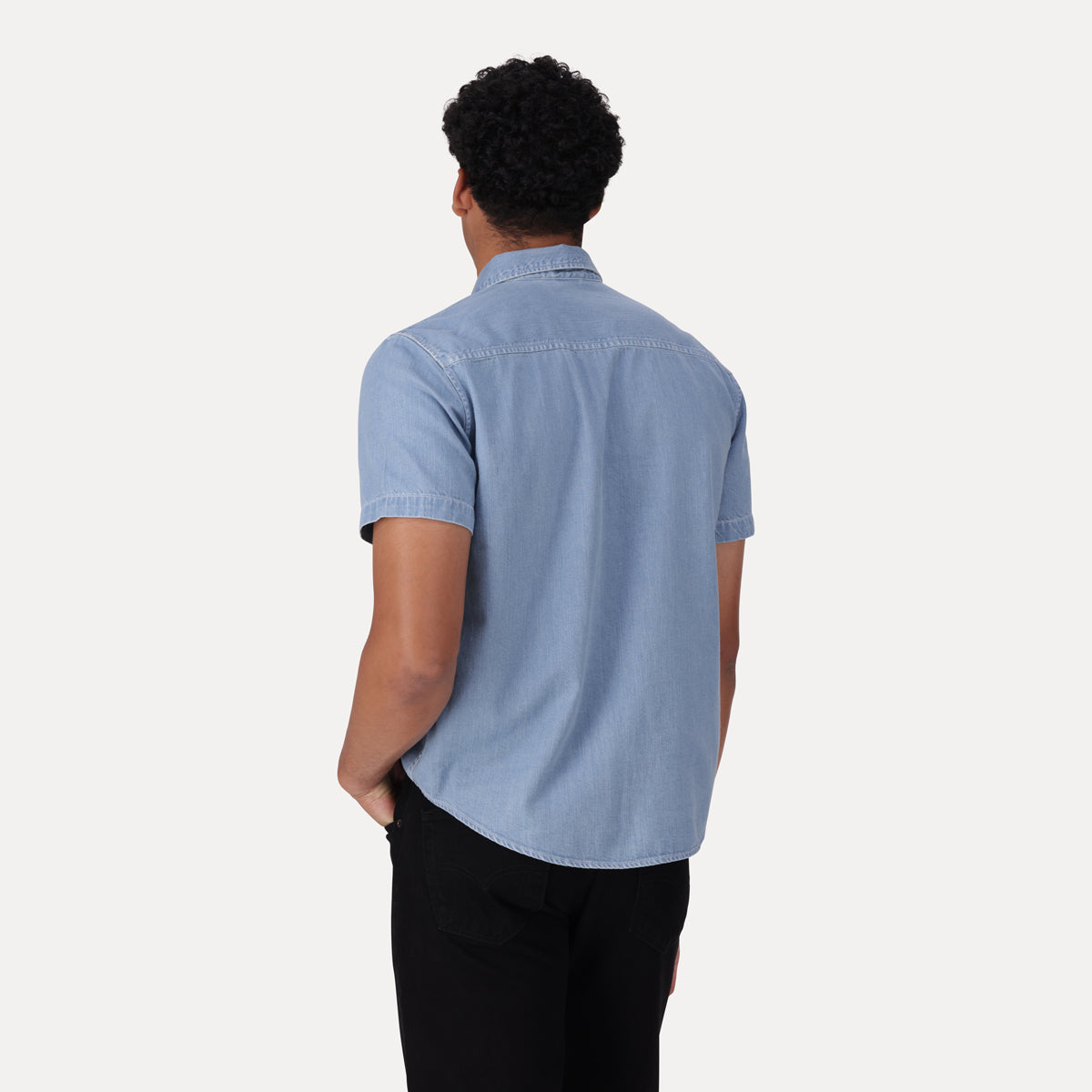 LEVI'S® MEN'S SHORT-SLEEVE AUTHENTIC BUTTON-DOWN - MED INDIGO - FLAT FINISH