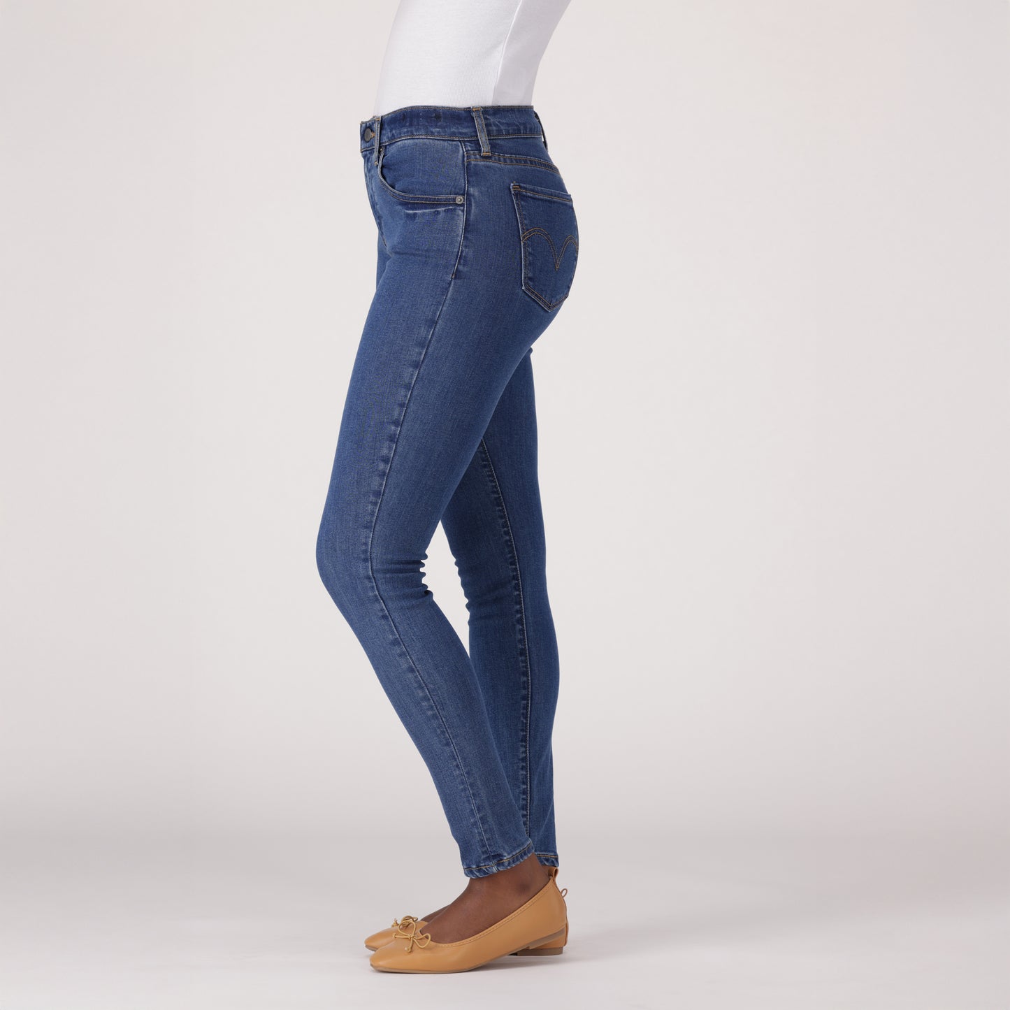 LEVI'S® WOMEN'S CURVY HIGH-RISE SUPER SKINNY - MED INDIGO - WORN IN