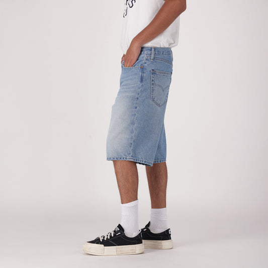 LEVI'S® MEN'S 478 BAGGY SHORTS - MED INDIGO - WORN IN