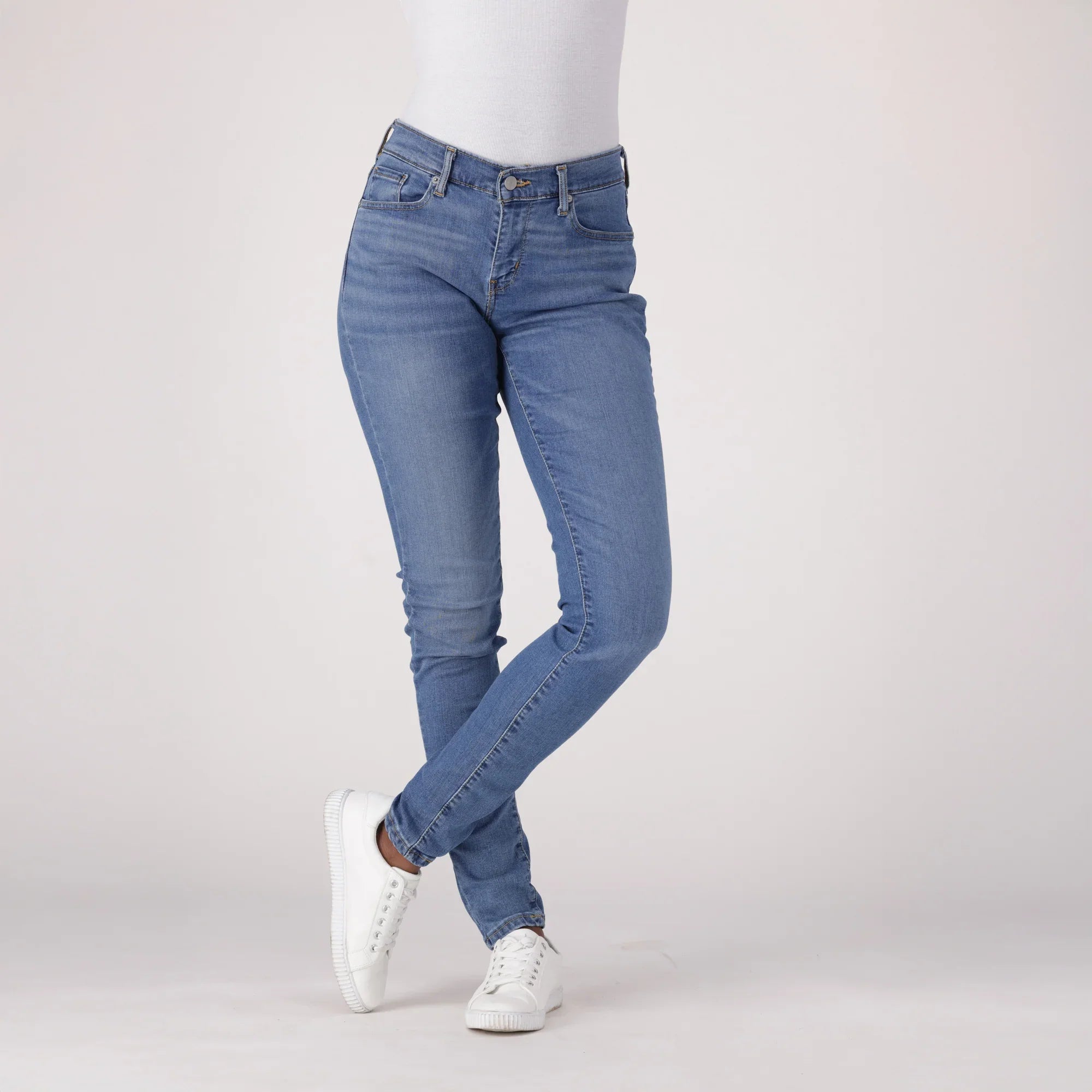 LEVI'S® WOMEN'S CURVY SKINNY - MED INDIGO - FLAT FINISH