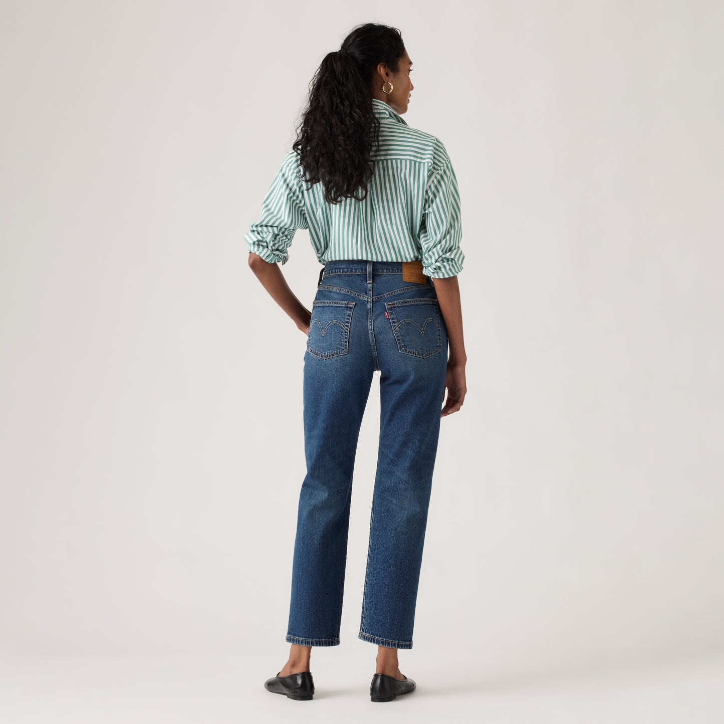 LEVI'S® WOMEN'S CROPPED 501 ORIGINAL® JEANS - MED INDIGO - WORN IN