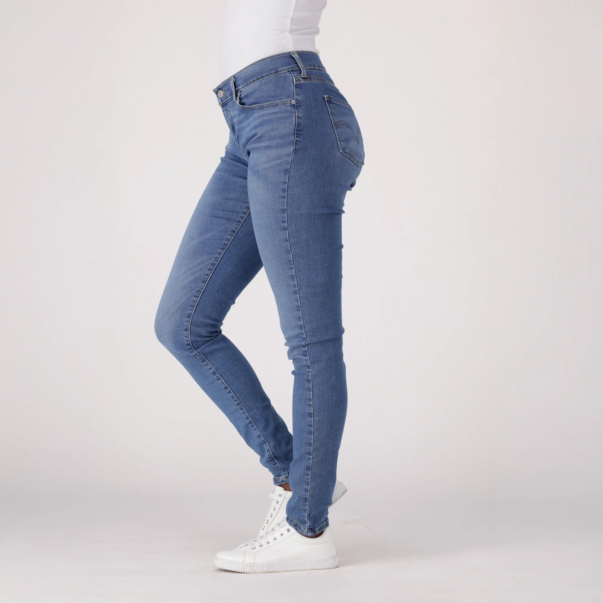 LEVI'S® WOMEN'S CURVY SKINNY - MED INDIGO - FLAT FINISH