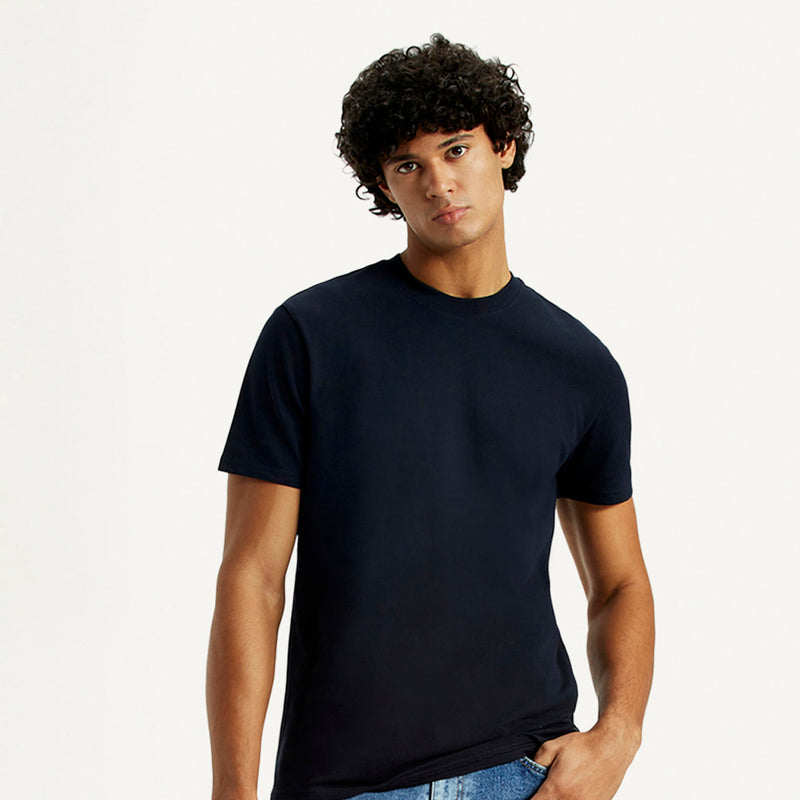 Levi's® Men's Solid Slim Fit T-shirt