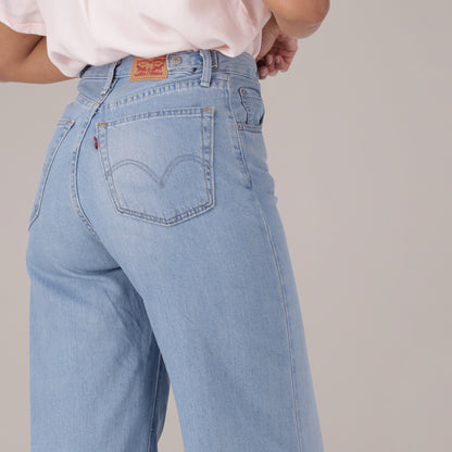 LEVI'S® WOMEN'S CINCH BAGGY JEANS - LIGHT INDIGO - WORN IN