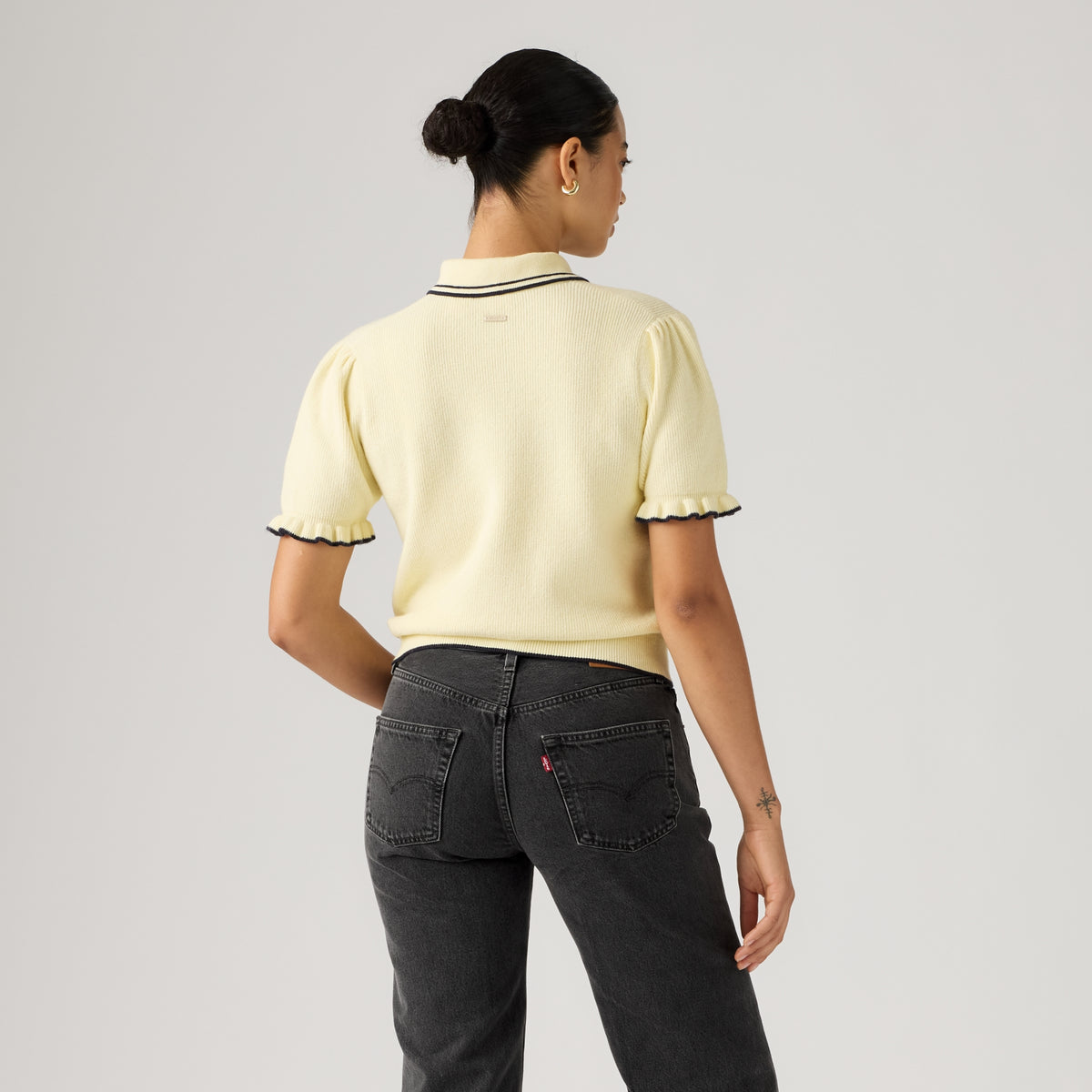 LEVI'S® WOMEN'S SUPERSOFT SUMMER SHORT-SLEEVE POLO - YELLOW