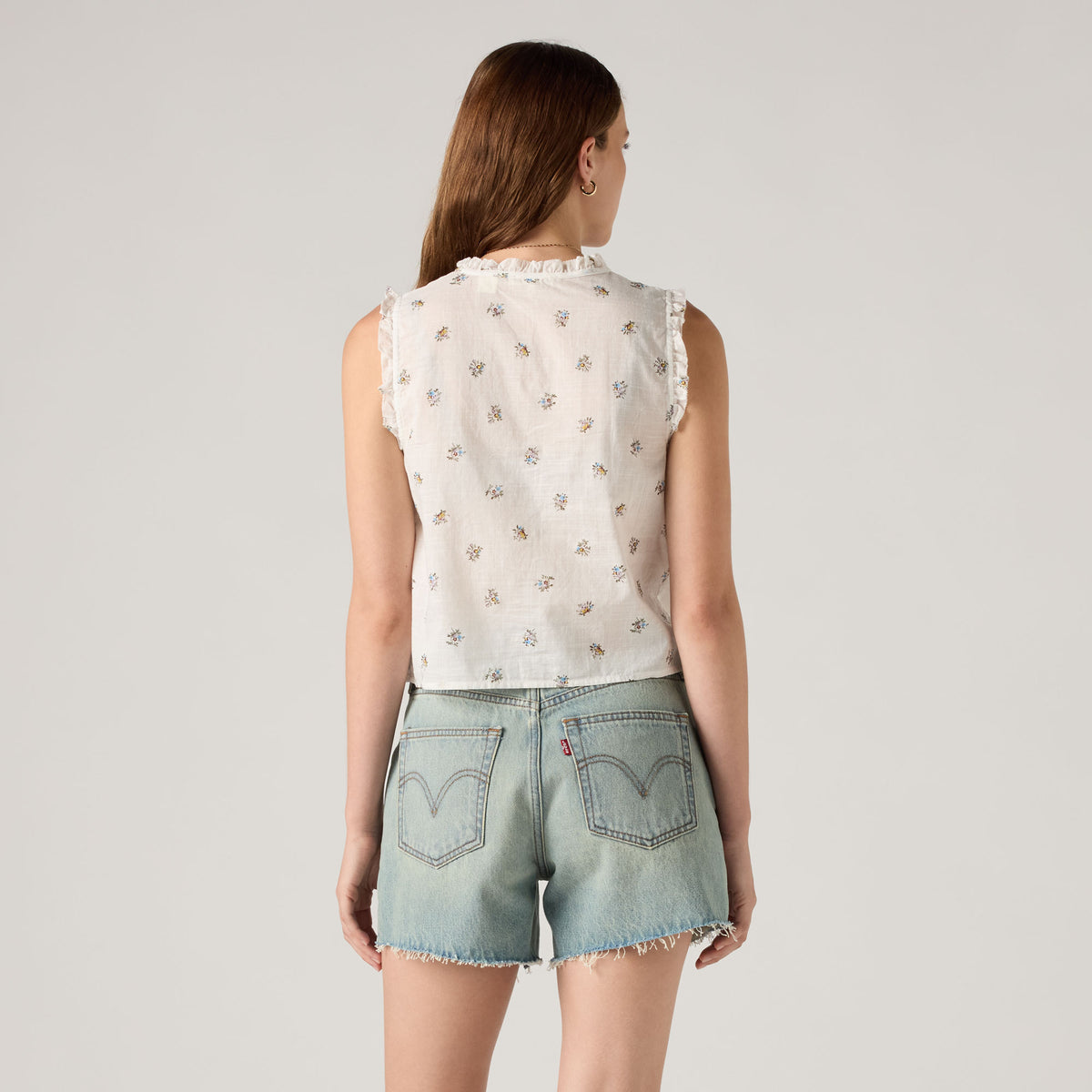 LEVI'S® WOMEN'S SHELBY SLEEVELESS SLIM BLOUSE - MULTI-COLOR