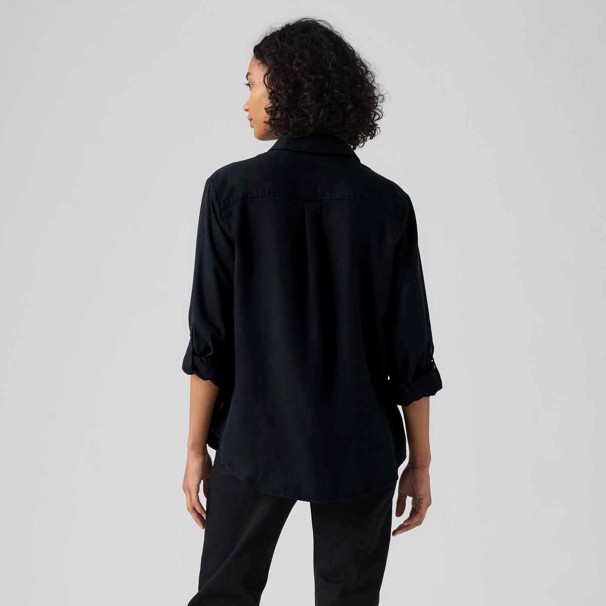 LEVI'S® WOMEN'S ELAINE UTILITY SHIRT - BLACK