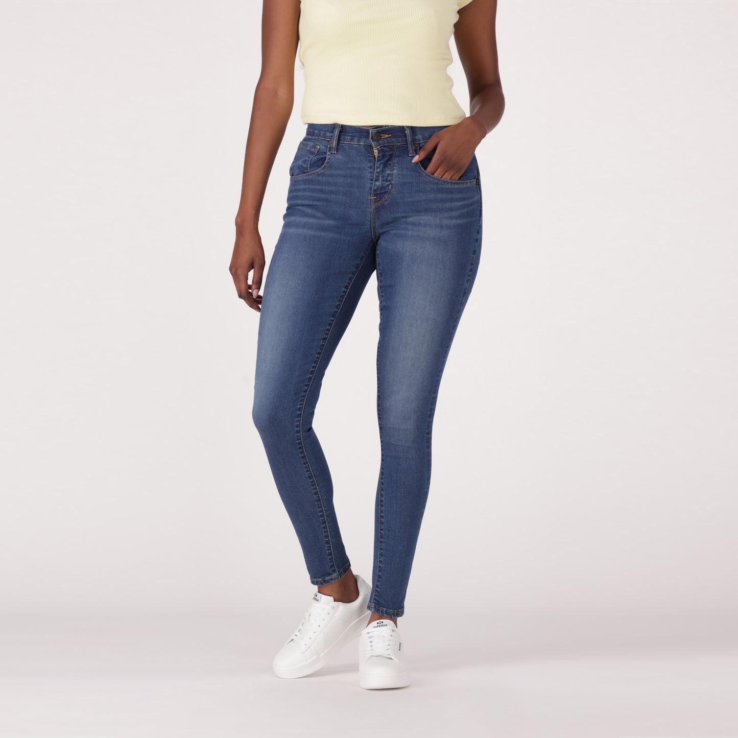 LEVI'S® WOMEN'S CURVY SUPER SKINNY  - MED INDIGO - WORN IN