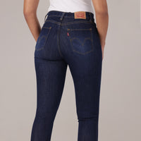 Levi's® Women's Curvy Super Skinny - Med Indigo - Worn In