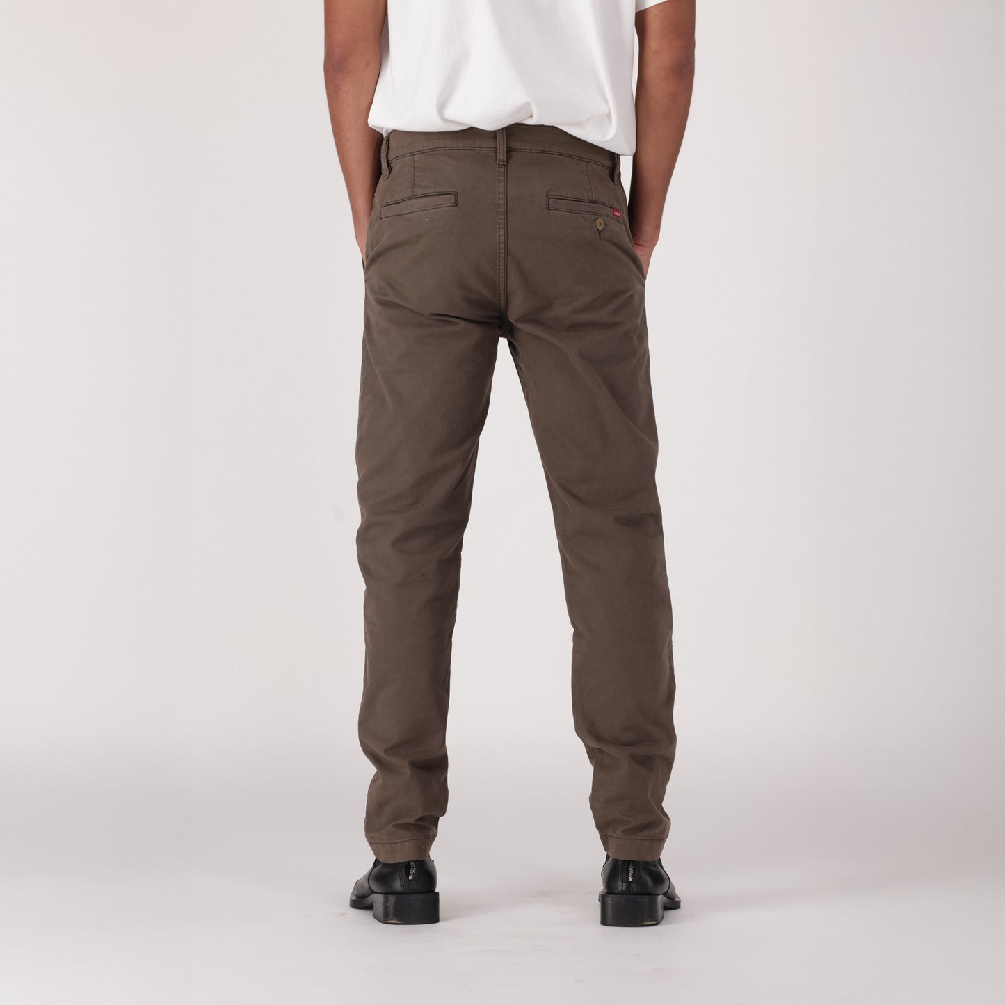 LEVI'S® MEN'S XX CHINO STANDARD TAPER - BROWN