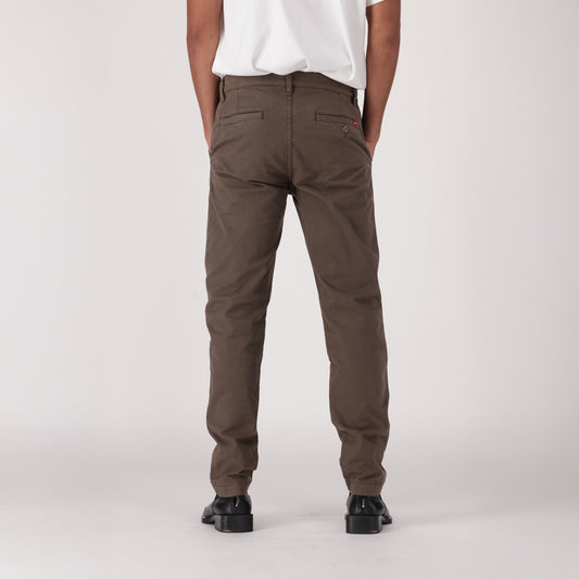 LEVI'S® MEN'S XX CHINO STANDARD TAPER - BROWN