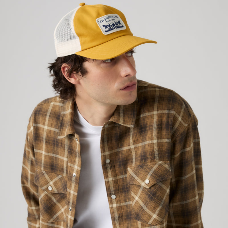 LEVI'S® MEN'S PRESIDIO TRUCKER CAP - YELLOW