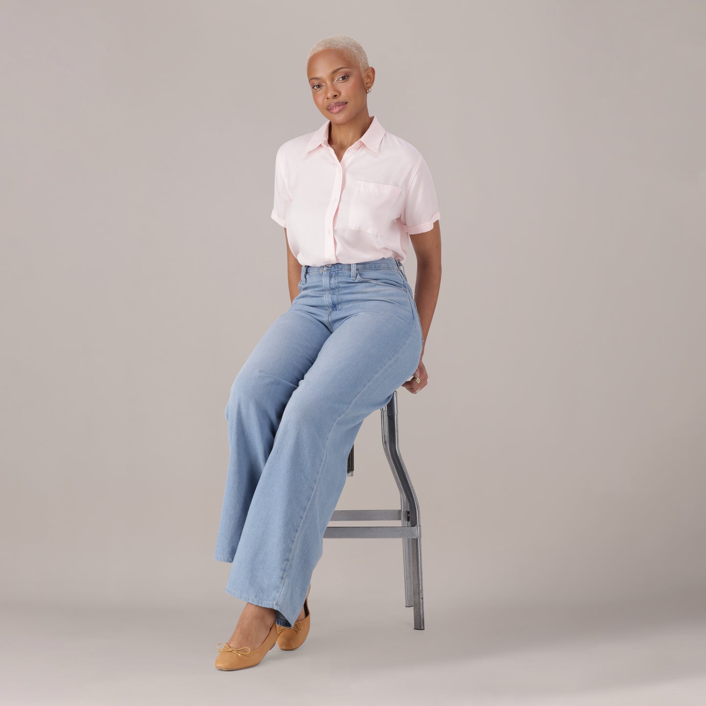 LEVI'S® WOMEN'S CINCH BAGGY JEANS - LIGHT INDIGO - WORN IN