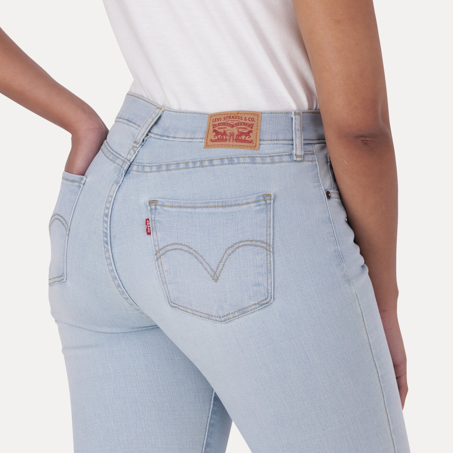 LEVI'S® CURVY SKINNY - LIGHT INDIGO - FLAT FINISH