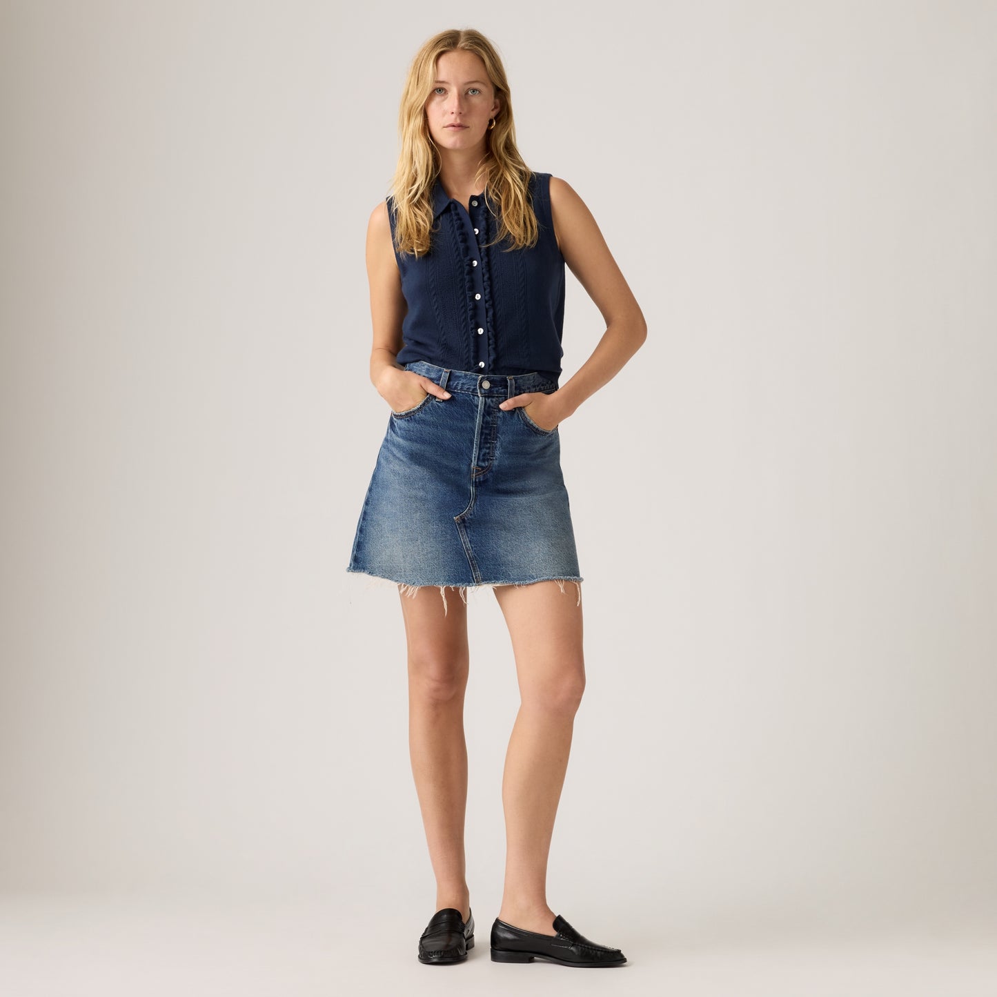 LEVI'S® WOMEN'S DECONSTRUCTED SKIRT - DARK INDIGO  WORN IN