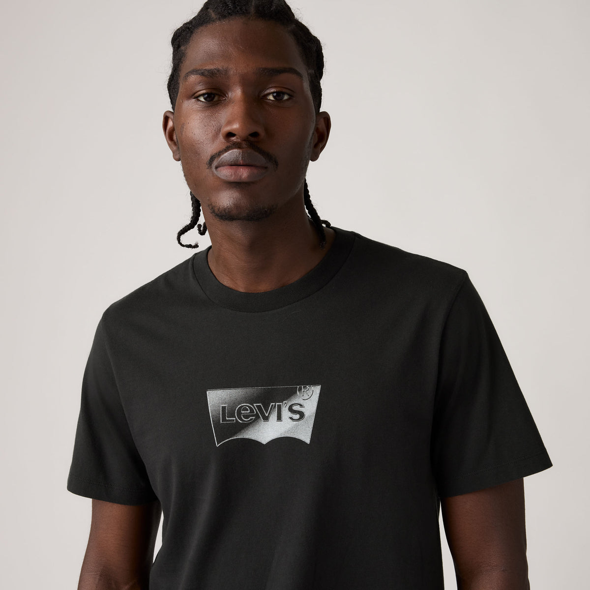 LEVI'S® MEN'S CLASSIC GRAPHIC T-SHIRT - BLACK