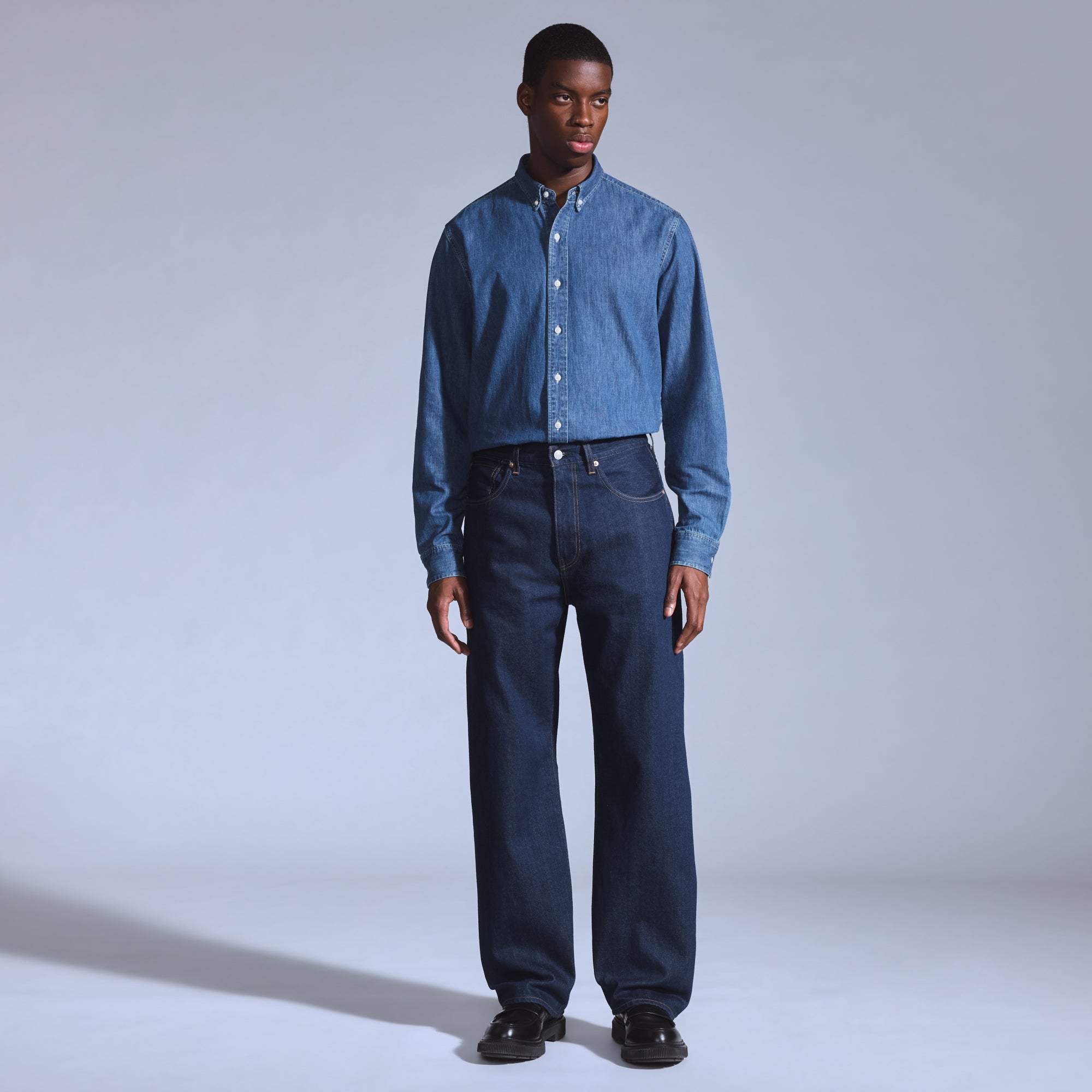 LEVI’S BLUETAB™ MARKER LOOSE インディゴ LEVI'S® BLUE TAB™ MEN'S MARKER LOOSE JEANS - MED INDIGO - WORN IN
