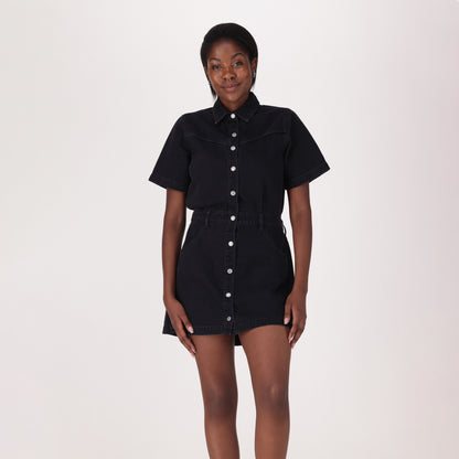 LEVI'S® WOMEN'S SHORT-SLEEVE LOGAN WESTERN DRESS - BLACK