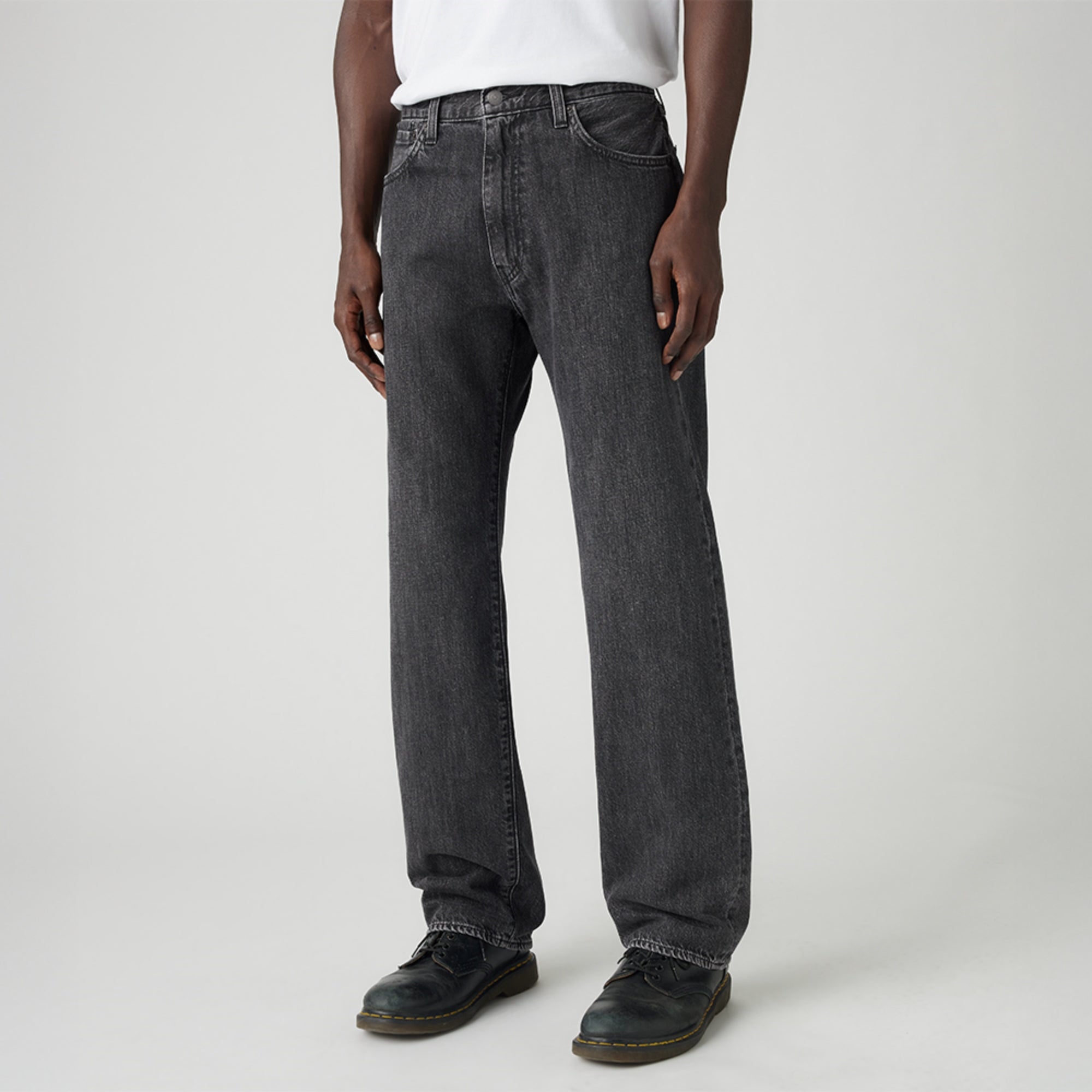 LEVI'S® MEN'S 555™ RELAXED STRAIGHT JEANS - BLACK