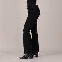 LEVI'S® WOMEN'S CURVY FLARE  - BLACK