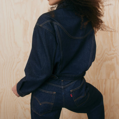 LEVI'S® WOMEN'S SHRUNKEN '90S TRUCKER JACKET - DARK INDIGO - WORN IN