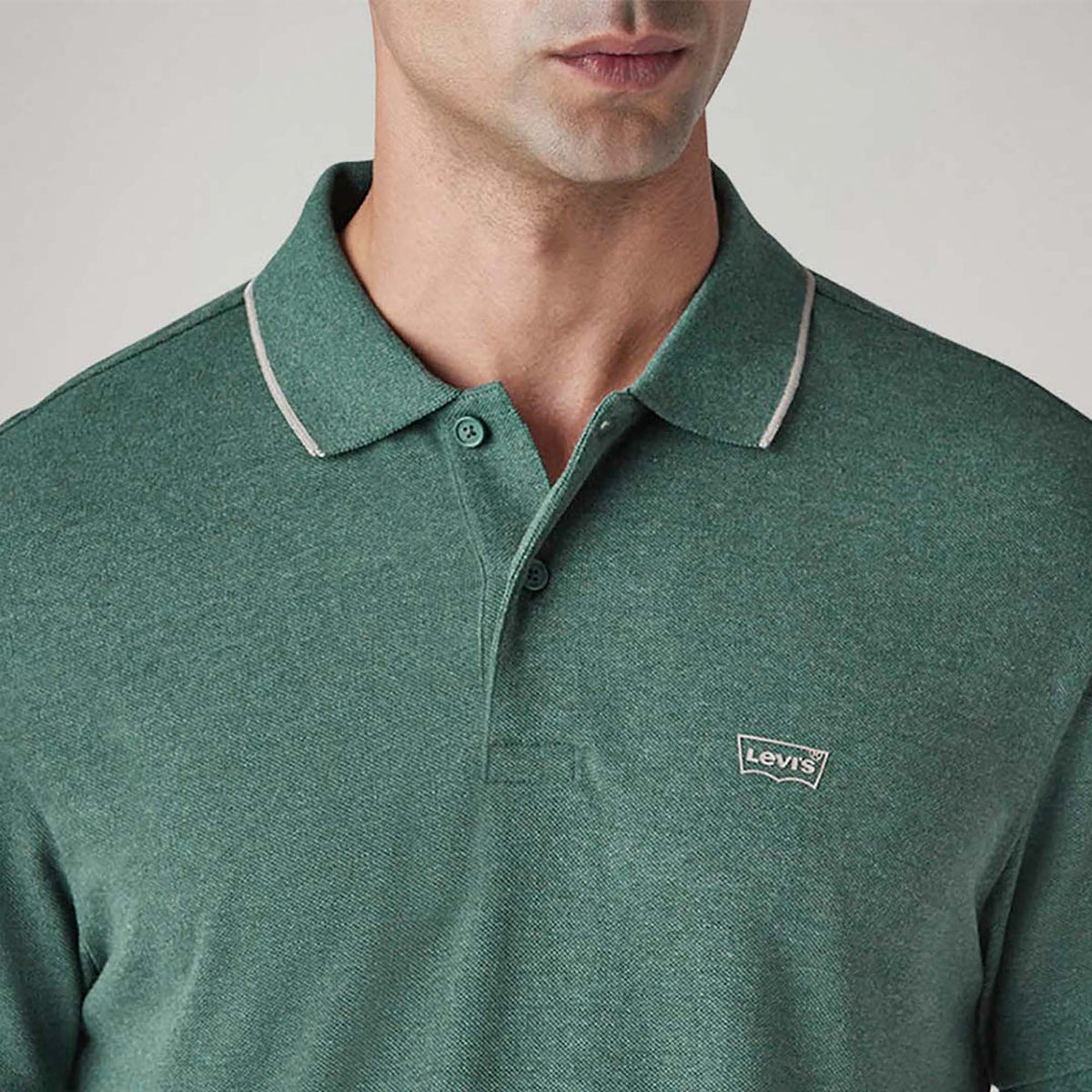 LEVI'S® MEN'S SOLID GREEN PIQUE POLO T-SHIRT - GREEN