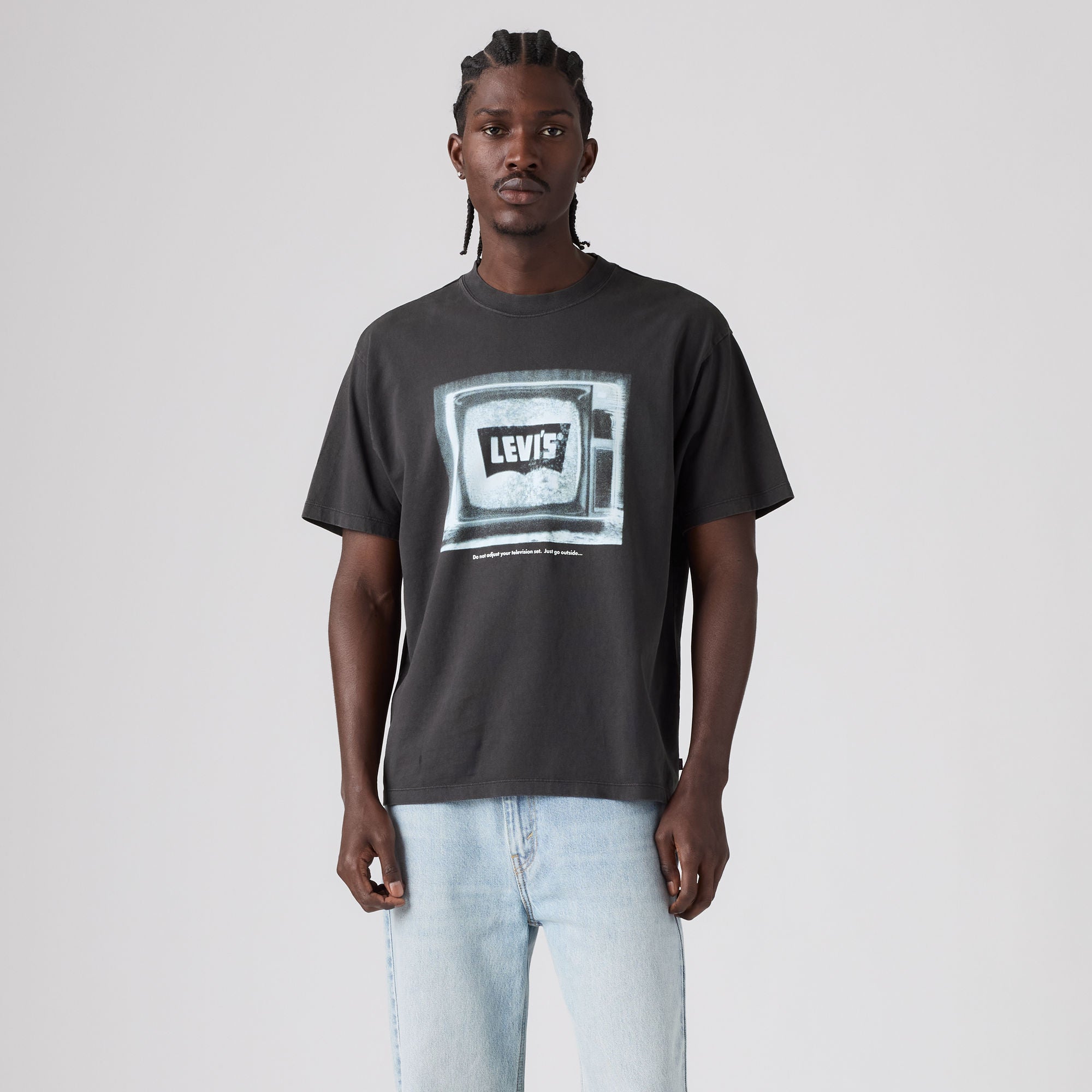 LEVI'S® MEN'S GRAPHIC VINTAGE FIT T-SHIRT - MULTI-COLOR
