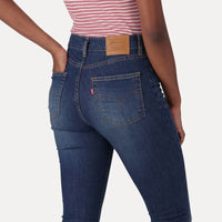 LEVI'S® WOMEN'S 720 HIGH-RISE SUPER SKINNY JEANS - MED INDIGO - WORN IN