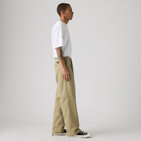 LEVI'S® MEN'S LOOSE PLEATED WORK CHINOS - TAN